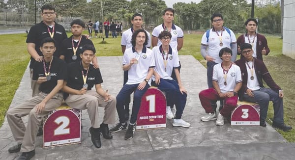 ¡CAMPEÓN ESTATAL DE AJEDREZ!