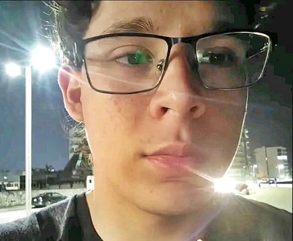 ¡JOVENCITO DE 15 AÑOS SALIÓ DE CASA Y NO REGRESÓ!