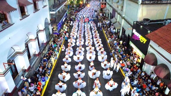 ¡BAILAN LA BRUJA Y LA BAMBA!