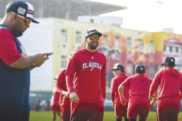 ¡UNA HISTORIA LLAMADA BÉISBOL! | ARRANCAN PRETEMPORADA - La pretemporada ya se respira en el puerto y El Glorioso comenzó a mover la maquinaria. En el El Águila de Veracruz se reportó prácticamente completo desde el primer día en el Estadio...