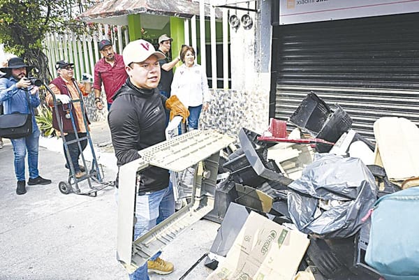 ¡SIGUEN LAS JORNADAS DE DESCACHARRIZACIÓN EN LAS COLONIAS!