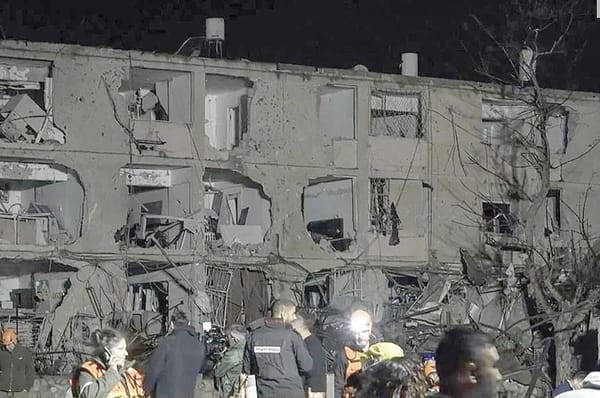 ¡IRÁN BOMBARDEA ISRAEL!