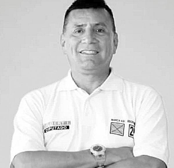 ¡ASESINAN A LADRILLAZOS A GILBERT INFANTE, CANDIDATO AL CONGRESO DE PERÚ!