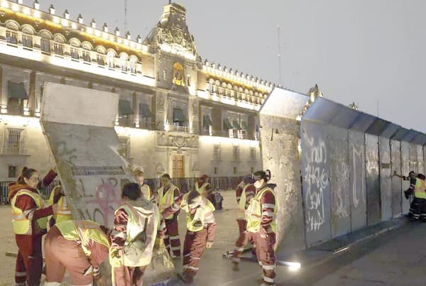 ¡BLINDAN PALACIO NACIONAL!