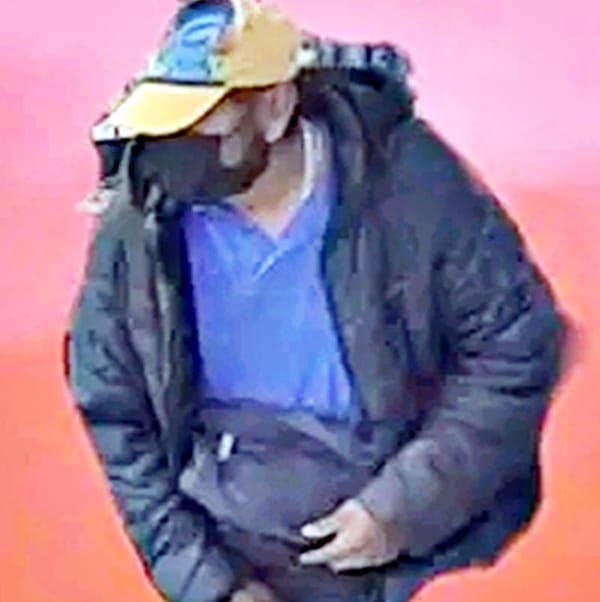 ¡“COCHINÓN” ASALTA Y ENSEÑA SUS MISERIAS!