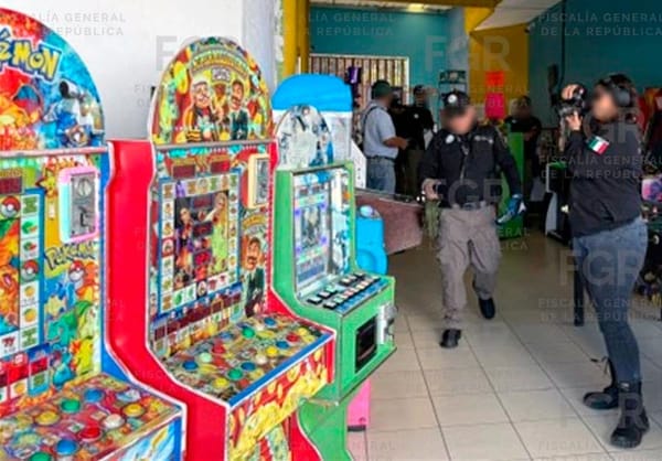 ¡EN DOS CATEOS ASEGURAN 19 MÁQUINAS TRAGAMONEDAS EN JAMAPA Y PÁNUCO!