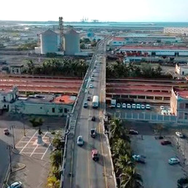 ¡CIERRAN EL PUENTE MORELOS! - *Este jueves a partir de las 8 am, por bacheo y puesta de semáforos