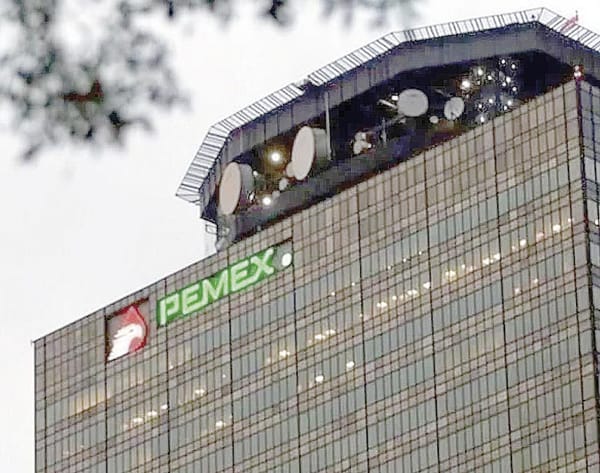 ¡PIERDE GOBIERNO $123 MIL MILLONES POR EL ROBO DE COMBUSTIBLE!