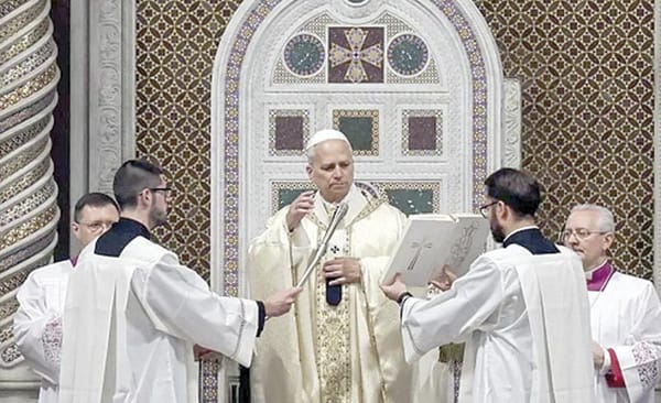 ¡HEGSETH AFIRMA QUE LAS TROPAS ESTADOUNIDENSES LUCHAN POR JESÚS!