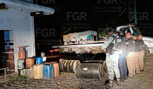 ¡ASEGURAN 6 MIL 632 LITROS DE HIDROCARBURO EN DOS CATEOS!